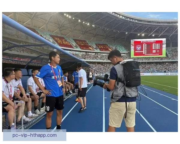 全景呈现精彩足球直播体验打造球迷互动新主场实时解说与多平台覆盖
